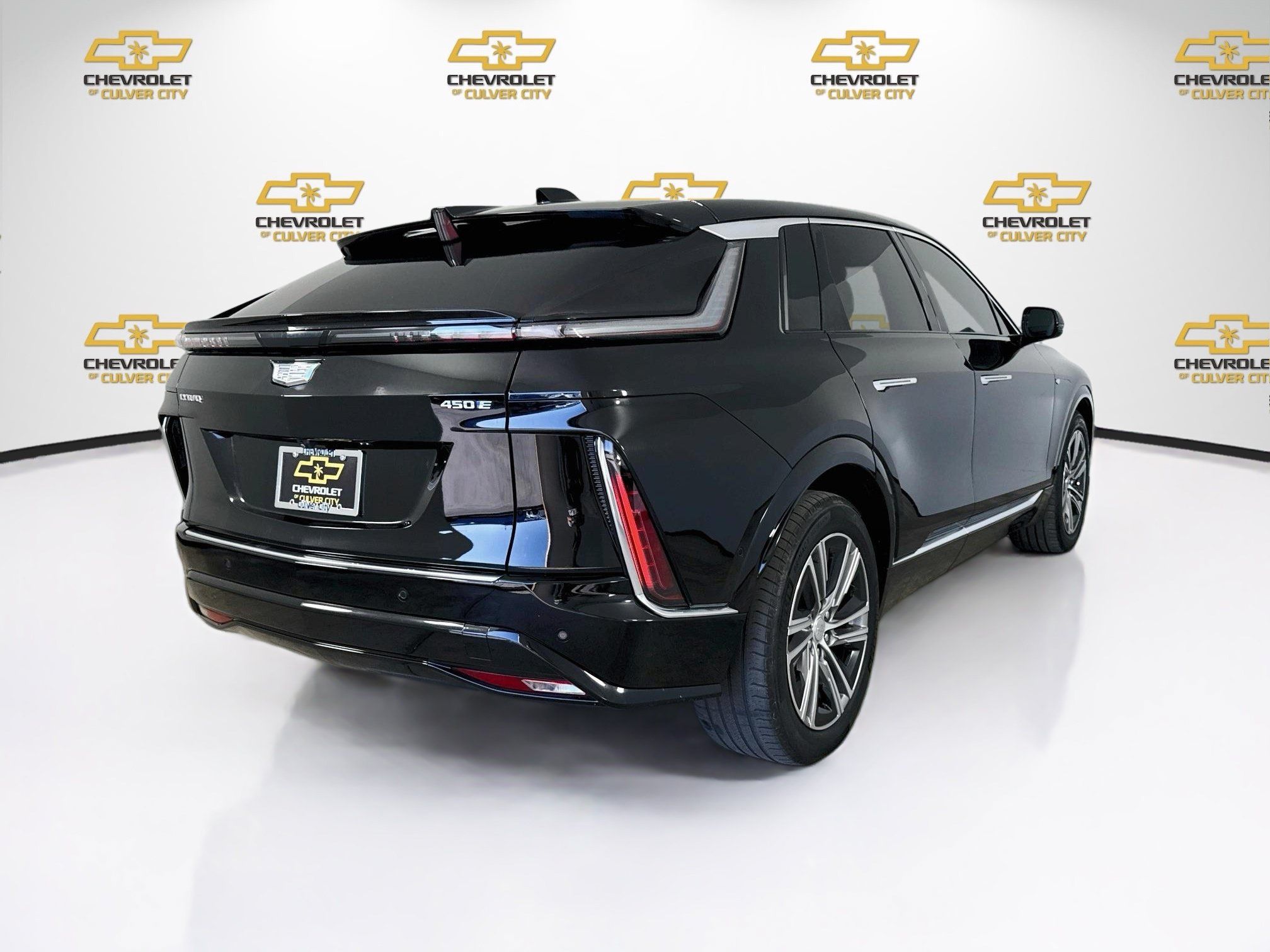 Used 2024 Cadillac Lyriq Luxury RWD image 8