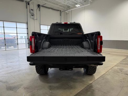 New 2026 Ford F250 Lariat w/ Black Appearance Package image 22