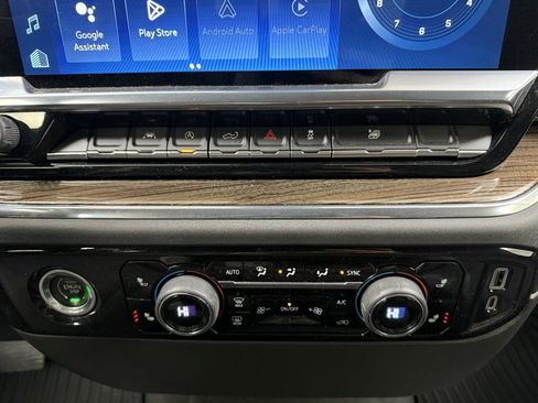 Used 2023 Chevrolet Silverado 1500 LT image 26