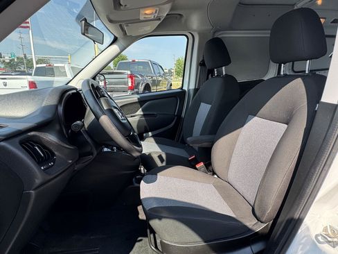 Used 2016 RAM ProMaster City Tradesman FWD image 13