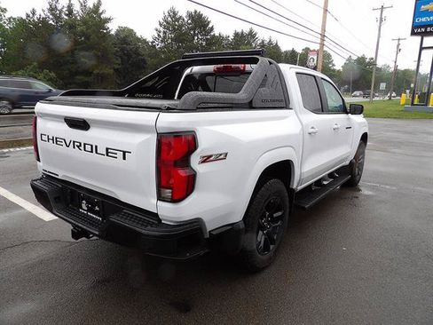Used 2025 Chevrolet Colorado Z71 w/ Midnight Edition AWD/4WD image 5