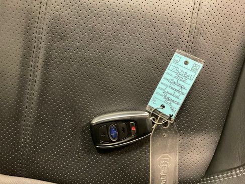 Used 2022 Subaru Forester Limited AWD/4WD image 28