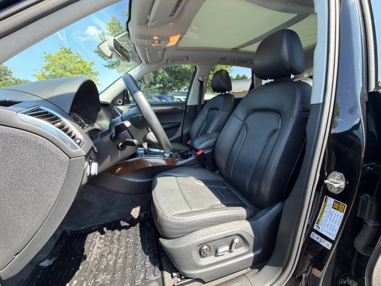 Used 2015 Audi Q5 2.0T Premium Plus w/ Technology Package AWD/4WD image 31