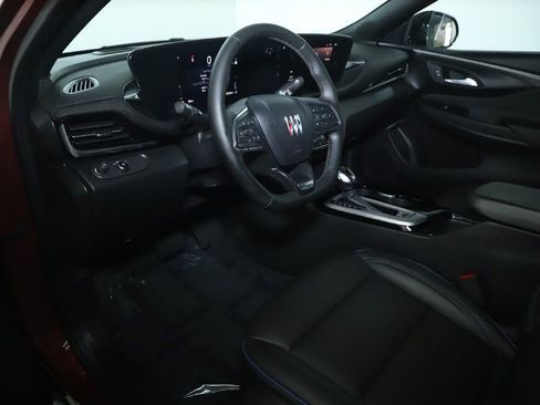 Used 2024 Buick Envista Sport Touring w/ Convenience I Package FWD image 17