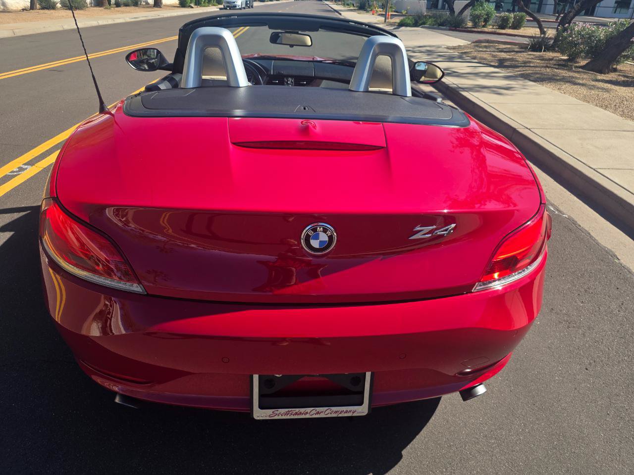 Used 2010 BMW Z4 sDrive35i RWD image 26
