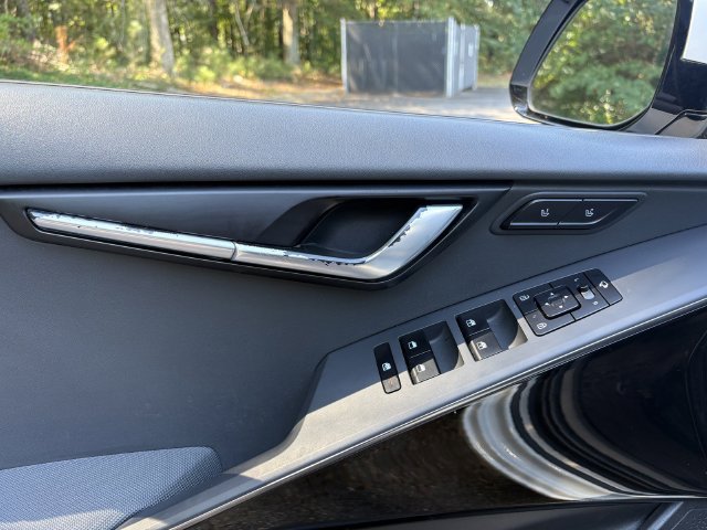 Certified 2023 Kia Niro Wave FWD image 18