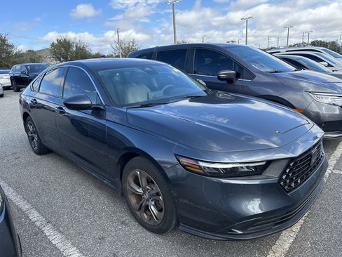 Used 2023 Honda Accord EX image 10