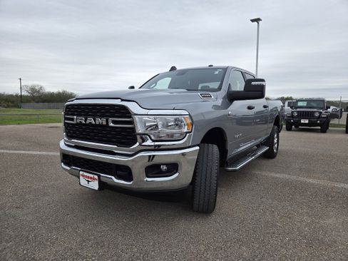 Used 2024 RAM 2500 Big Horn image 3