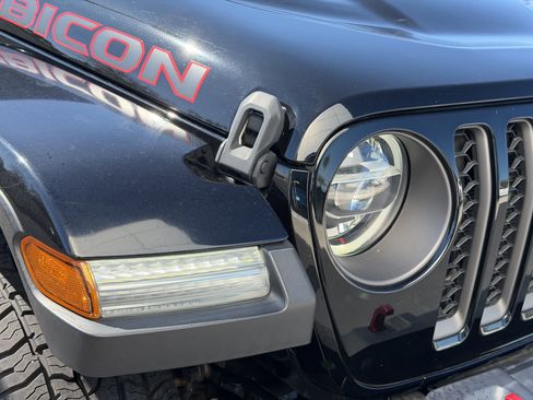 Used 2021 Jeep Gladiator Rubicon image 12