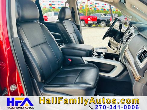 Used 2016 Nissan Titan XD AWD/4WD image 18