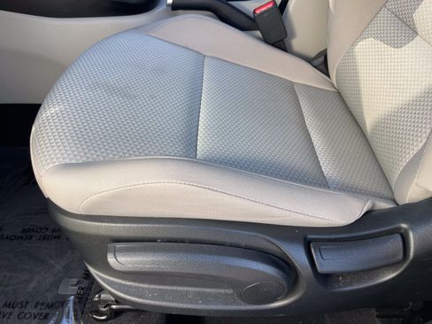 Certified 2025 Kia Soul LX FWD image 20