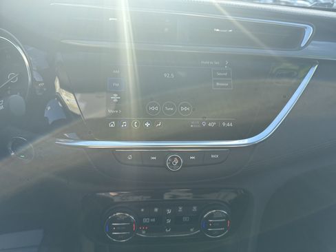 Used 2022 Buick Encore GX Essence w/ Experience Buick Package image 23