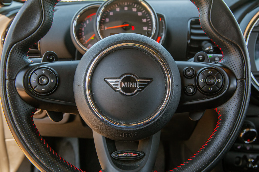 Used 2020 MINI Cooper Clubman S w/ Storage Package AWD/4WD image 17