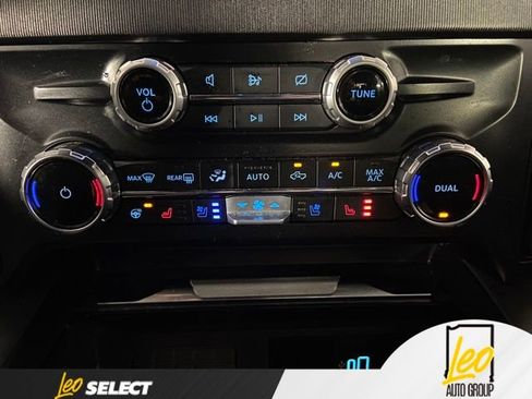 Used 2024 Ford F350 Platinum AWD/4WD image 13