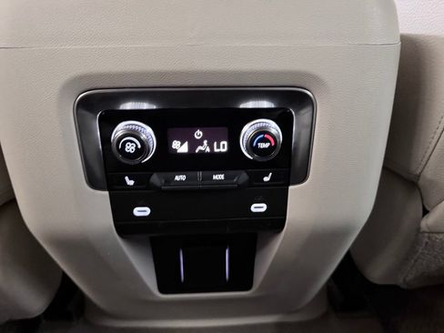 Used 2021 GMC Yukon Denali AWD/4WD image 36