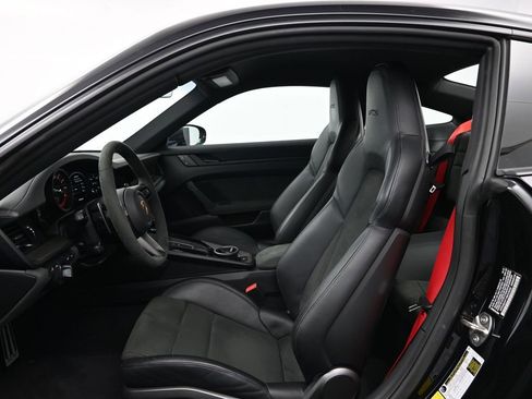 Used 2022 Porsche 911 Carrera 4 GTS image 5