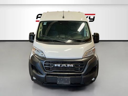 Used 2024 RAM ProMaster 2500 w/ Convenience Group FWD image 2