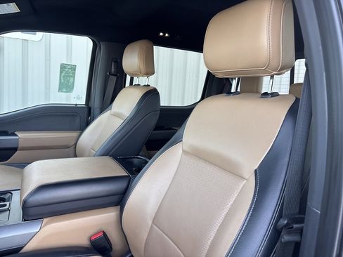 Used 2023 Ford F150 Lariat w/ Max Trailer Tow Package image 26