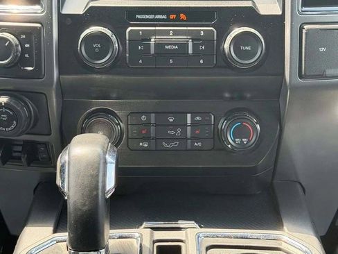 Used 2020 Ford F150 XLT w/ Equipment Group 302A Luxury AWD/4WD image 23