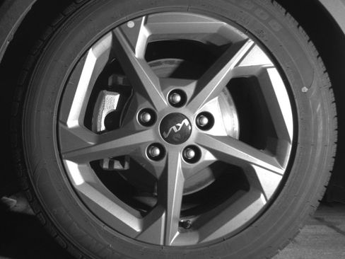 Used 2025 Kia K4 LXS image 12