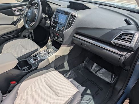 Used 2023 Subaru Forester Premium image 27
