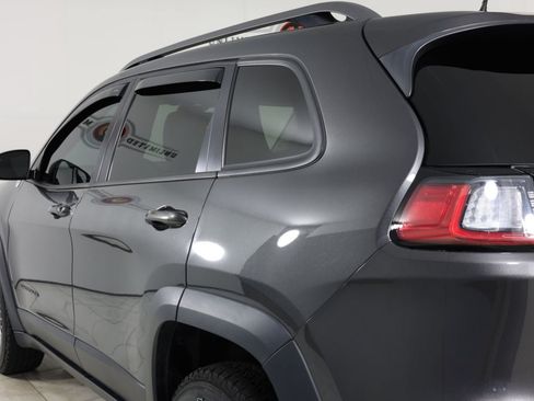 Used 2021 Jeep Cherokee Trailhawk w/ Sun, Sound & Nav Group AWD/4WD image 46