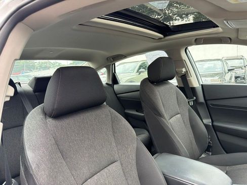 Certified 2023 Honda Accord EX image 9