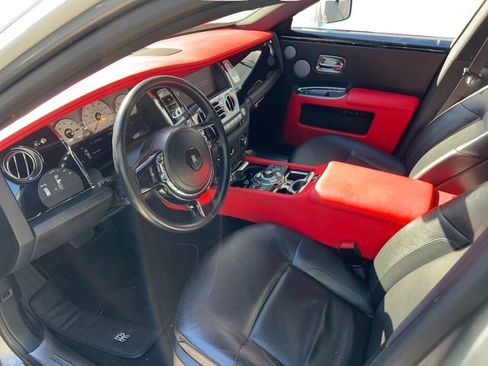 Used 2010 Rolls-Royce Ghost image 7