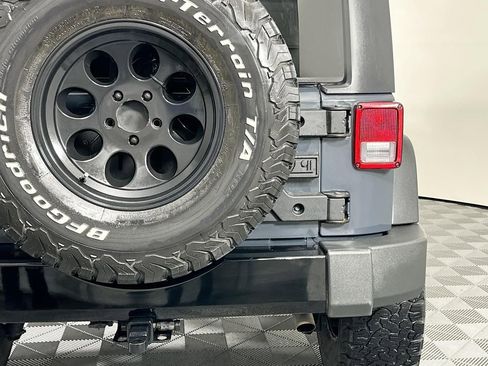 Used 2018 Jeep Wrangler Unlimited Sport w/ Quick Order Package 24W image 23