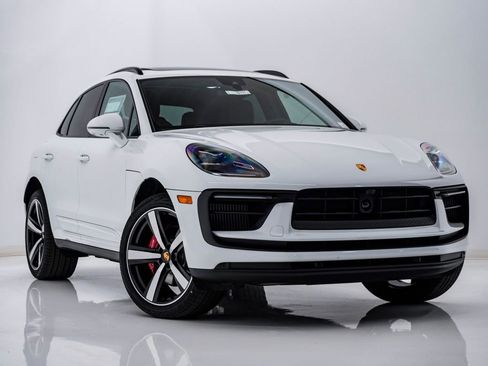 New 2026 Porsche Macan S image 8