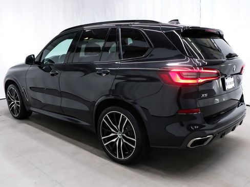 Used 2022 BMW X5 M50i w/ Executive Package image 4
