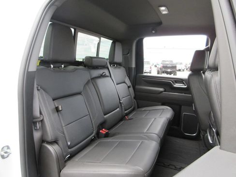 Certified 2024 GMC Sierra 2500 SLT w/ SLT Premium Package AWD/4WD image 24