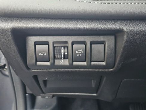 Used 2023 Subaru Outback Limited image 26