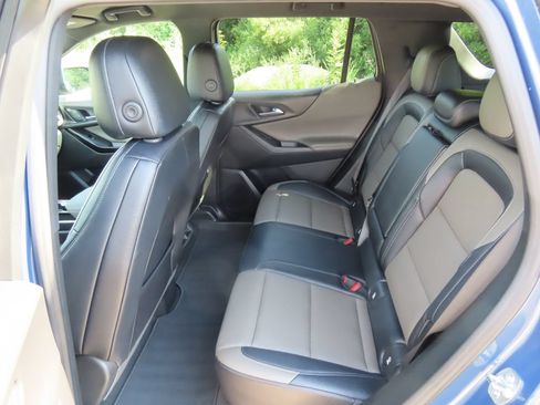 Certified 2025 Chevrolet Equinox LT w/ Convenience Package II AWD/4WD image 27
