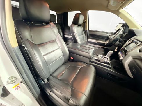 Used 2018 Toyota Tundra SR5 image 30