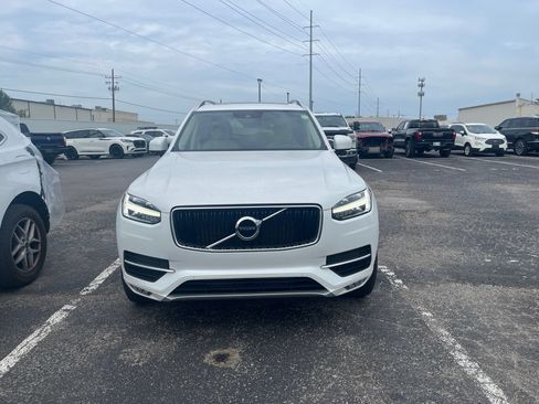 Used 2019 Volvo XC90 T5 Momentum FWD image 6