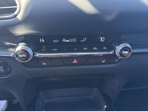 Used 2025 MAZDA CX-30 AWD 2.5 S w/ Preferred Package image 9