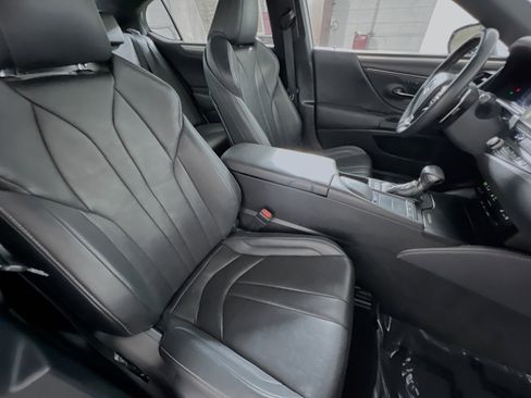 Used 2021 Lexus ES 350 F Sport w/ Accessory Package 2 FWD image 31