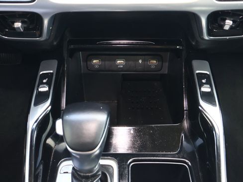 Used 2021 Kia Sorento SX image 27