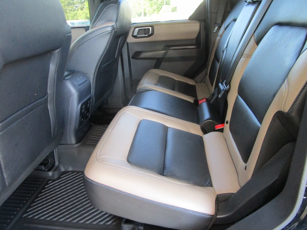 Used 2024 Ford Bronco Wildtrak AWD/4WD image 21