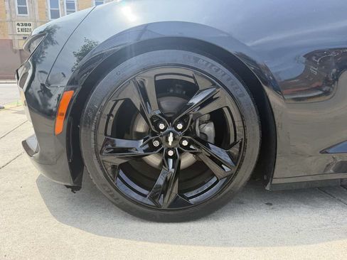 Used 2019 Chevrolet Camaro LT w/ RS Package RWD image 9