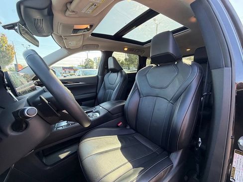 Used 2015 Buick Enclave Leather FWD image 19