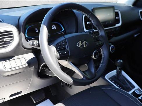 Certified 2026 Hyundai Venue SEL FWD image 10