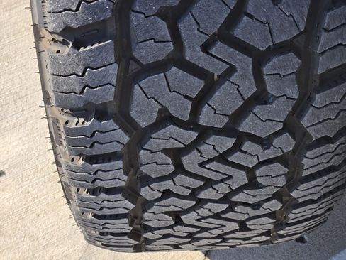 Used 2017 GMC Yukon Denali w/ Open Road Package image 9