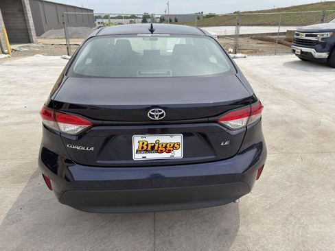 Used 2025 Toyota Corolla LE FWD image 6