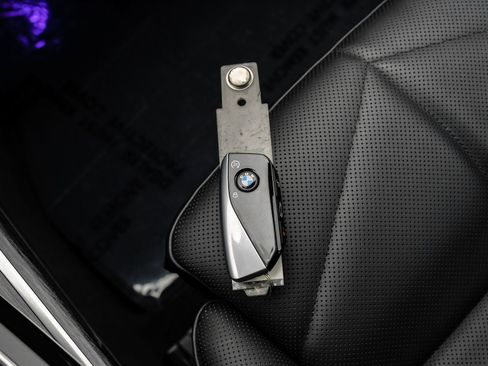 Used 2024 BMW 740i w/ Premium Package 2 image 71