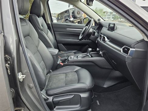 Used 2017 MAZDA CX-5 Touring w/ Preferred Equipment Package image 15