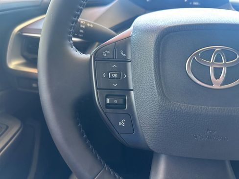 New 2026 Toyota Prius FWD image 24