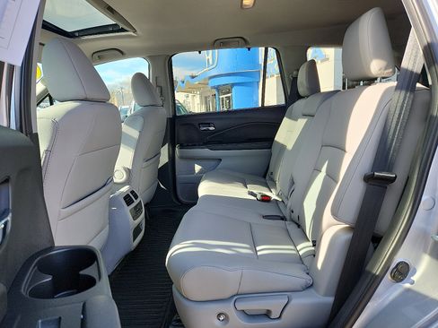 Used 2022 Honda Pilot Special Edition image 10