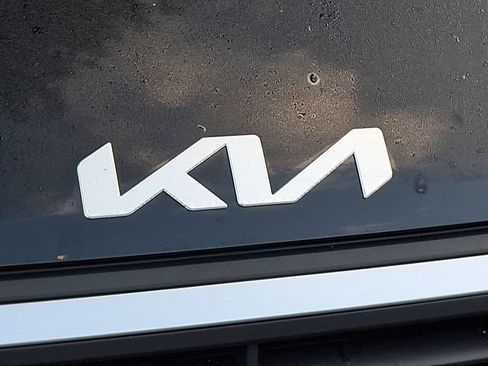 Used 2025 Kia K4 FWD image 6